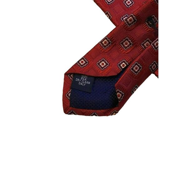 5/$15 Cremieux Collection Handmade Long Red White Geometric Silk Men's Tie NWOT - Picture 4 of 5